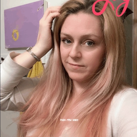 Meet your Posher, Wendy - Picture 2 of 2